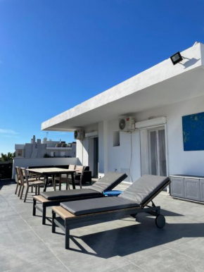 roofgarden apartment close subway station